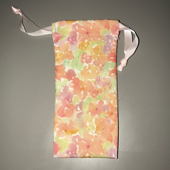 Drawstring Sunglass Holder - Picture 2 of 3